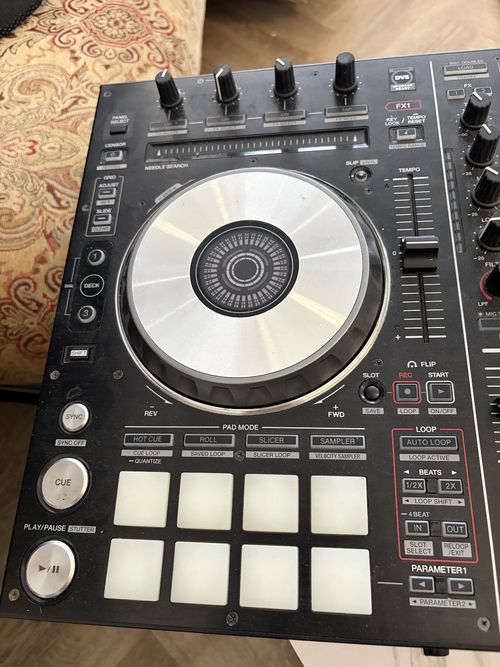 Pioneer DDJ-SX2 DJ Controller – Spares or Repair – Powers On — image 4