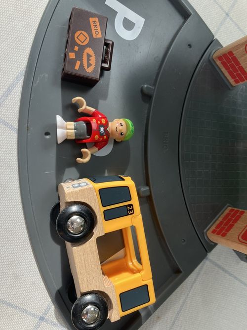 Brio World Bus and Train Station 33427, complete with original box — image 3