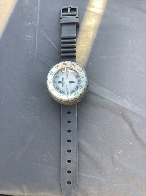 SUUNTO Scuba Diving Compass Wrist Mount