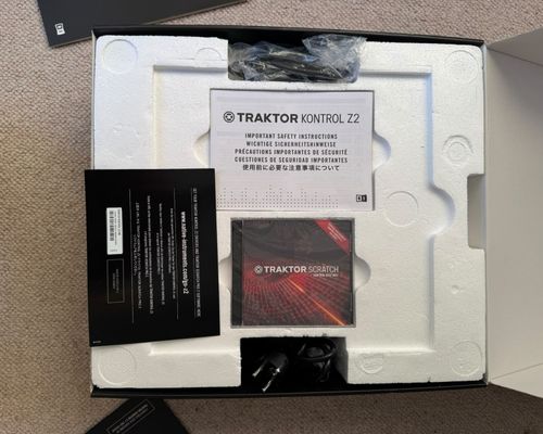 Native Instruments Traktor Kontrol Z2 DJ Mixer & Controller  — image 22