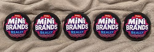 5x Mini Brands Really Works Vinyl Capsules ZURU — image 1
