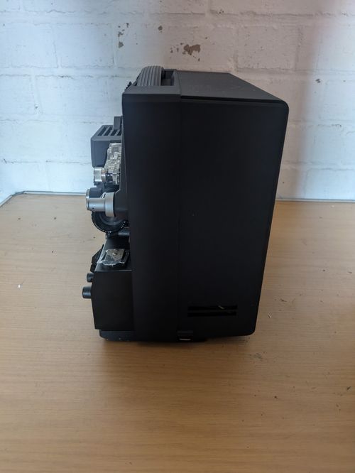 Bell and Howell model 1776 filmosonic 8mm projector — image 8