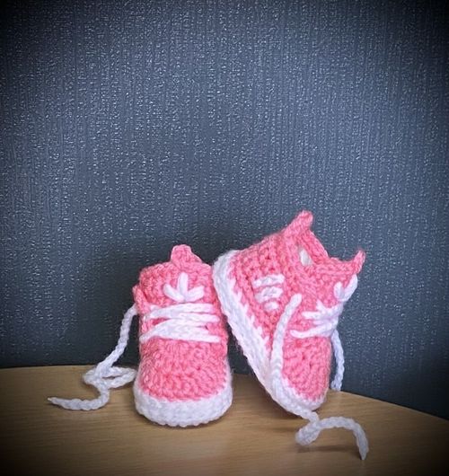 Crochet Newborn Baby First Shoes Booties Boots Slippers Trainers — image 1