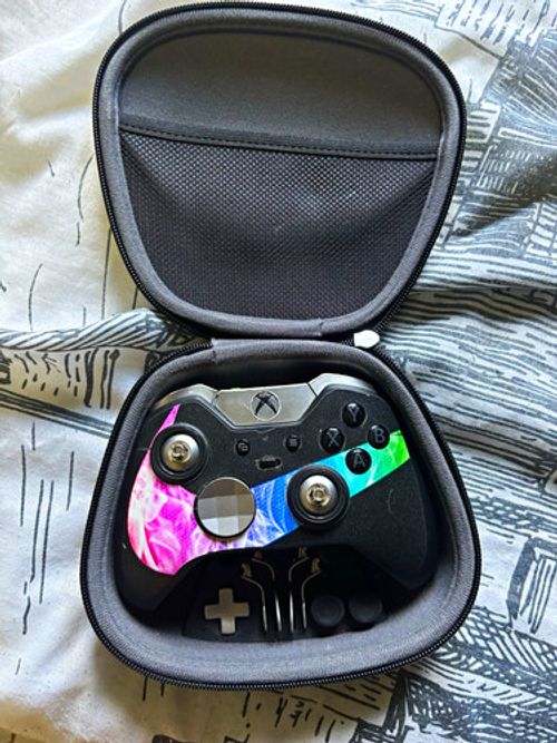 Microsoft Xbox Wireless Controller Bundle w/ Carrying Case, Grips & D-Pad