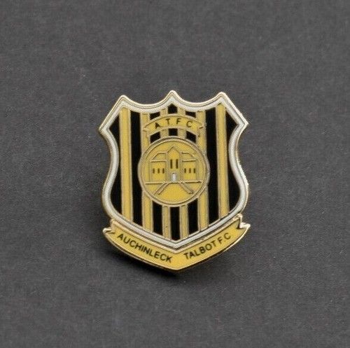 SCOTLAND - SCOTTISH NON-LEAGUE inc HIGHLAND & LOWLAND FOOTBALL CLUB BADGES - A-G