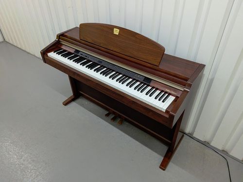 Yamaha Clavinova CLP-950 digital piano in mahogany stock #26383 — image 7