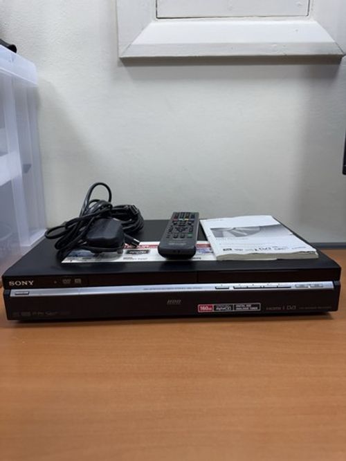 Sony RDR-HXD870 Freeview HDD DVD Recorder 160GB  - Remote - Manual - Tested