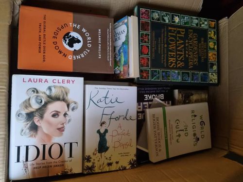 Pallet Of Books FRRE DELIVERY. 24 X Cardboard boxes Wholesale Job lot  400kg+ — image 8