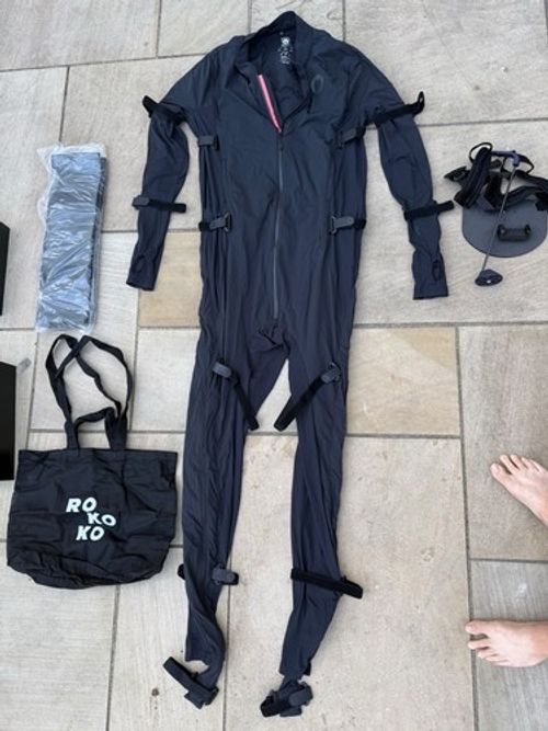 Rokoko Smartsuit Pro II XL Motion Capture Suit + Phone Mount & Carry Bag