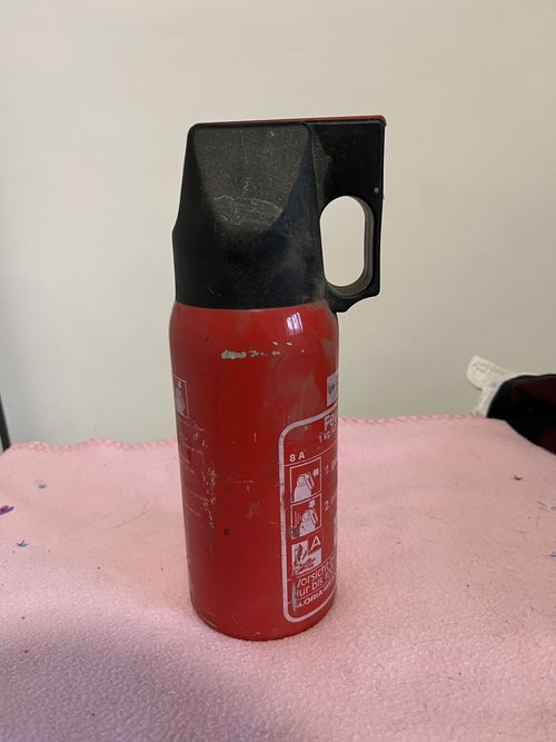 Vintage Genuine BMW Fire Extinguisher 1kg - Original E46 E39 E36 E28 E30 — image 7