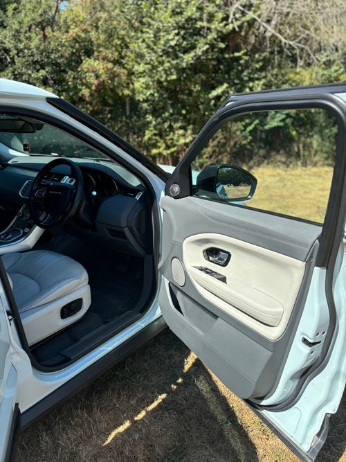 land rover range rover evoque automatic diesel TD4 HSE Dynamic Lux panoramic — image 9
