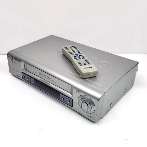 Philips VHS VCR Video Cassette Tape Player & Recorder VR630 with REMOTE CONTROL — image 4