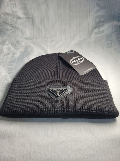 PRADA Knit Logo Beanie Hat One Size Black Brand New Unisex — image 3
