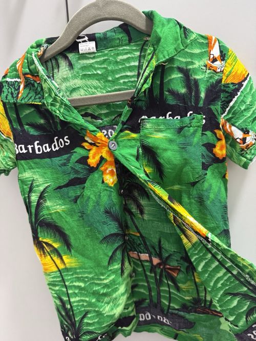 Vintage Hawaiian boys shirt  100% rayon Barbados floral tropical — image 3
