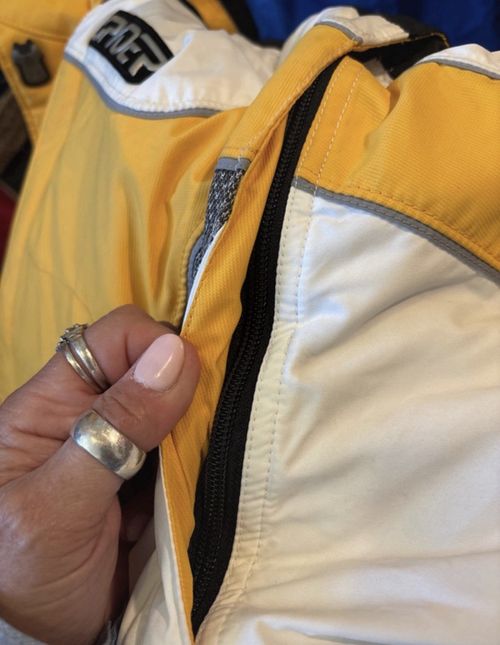 Spyder Med 44” Yellow Dermizax Insulated Snow Ski Snowboarding Jacket Zip Pocket — image 10