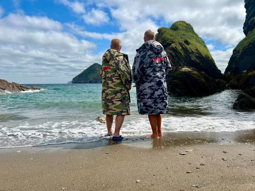 Jalapeño Premium Quality Changing Robes. Top quality Stay warm and Dry — image 11