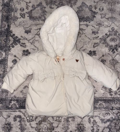 Next Baby Girls/3-6months/hooded/Puffer Coat/zip up/Worn Once/RRP  £23.00 — image 2