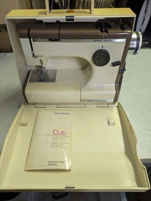 Vintage Frister Rossman Cub 4 Sewing Machine vintage sewing machine