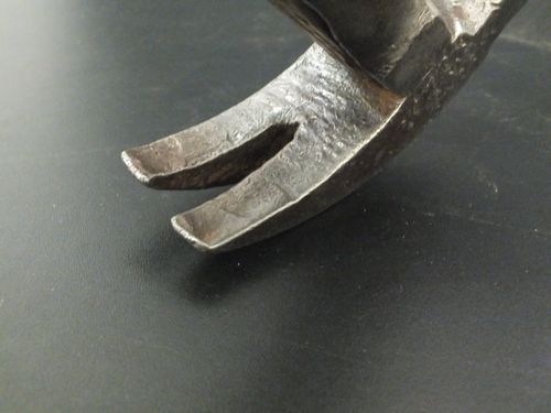 VINTAGE GARDENERS STRAPPED CLAW HAMMER.No3. — image 8