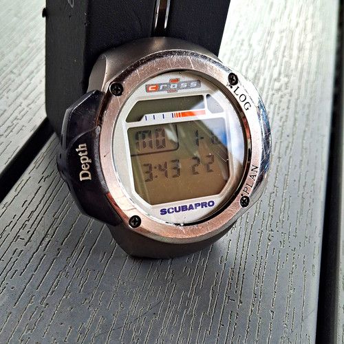 Scubapro Depth Wrist Dive Computer Watch Digital Display Size L Vintage