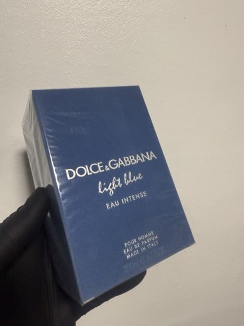 Dolce & Gabbana Light Blue Pour Homme Eau de Toilette 200ml Spray New & Sealed