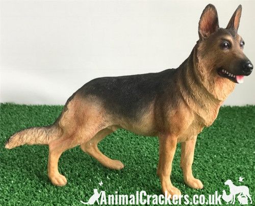 German Shepherd Dog Ornament Alsatian Lifelike Leonardo Figurine Lover Boxed