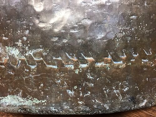 VERY LARGE ANTIQUE COPPER CAULDRON / PLANTER / LOG BIN, COPPER HANDLES 61cm DIA — image 13