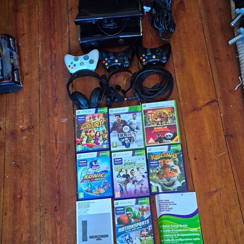 Microsoft Xbox 360 S PAL Console Bundle with Kinect Sensor, Controllers, HDMI — image 1