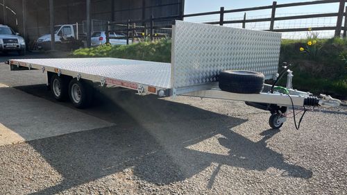 FLAT BED  BESPOKE/ MADE TO MEASURE- BRAKED TRAILER — image 5