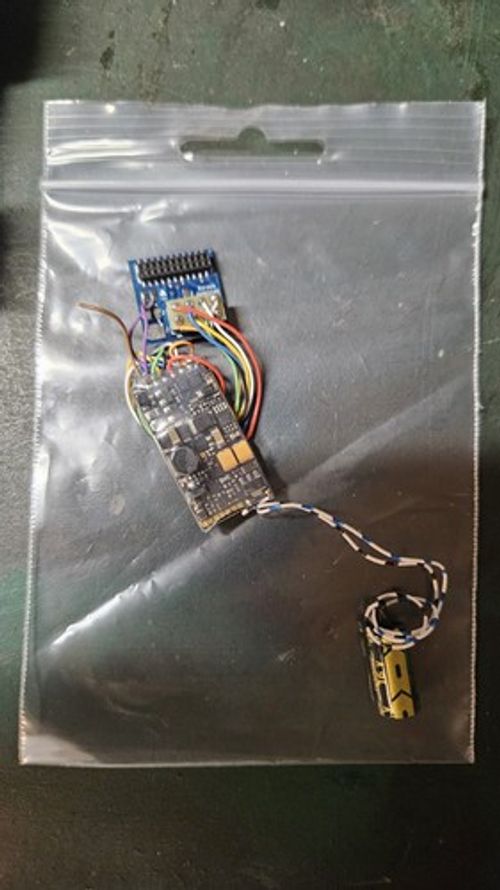 Youchoos Zimo 8pin with 21pin adapter Robinson O4 Sound Decoder