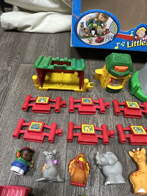 Fisher Price Little People Animal Zoo Playset With Figures Toy Bundle Boxed — image 2