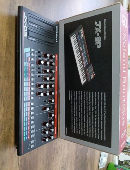 Roland Boutique JX-03 Desktop Synth Sound Module - boxed clean working tested 