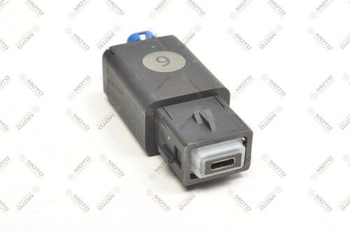 CITROEN C4 III 1.2 PureTech 130HP USB PORT 98483947VV