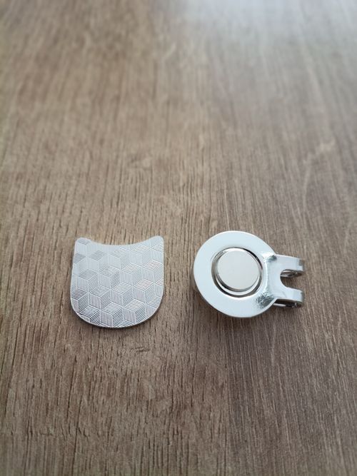 One Putt Putting Alignment Ball Marker with Magnetic Hat Clip — image 2