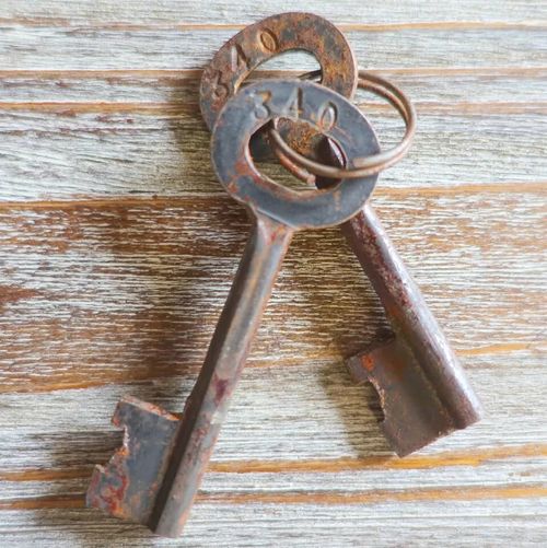 3" x 5" San Quentin Death Row Padlock Cast Iron Working Lock & Key Rusty Antique — image 6