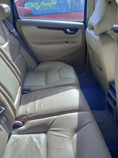 Volvo V70 SE (170BHP) Auto — image 13