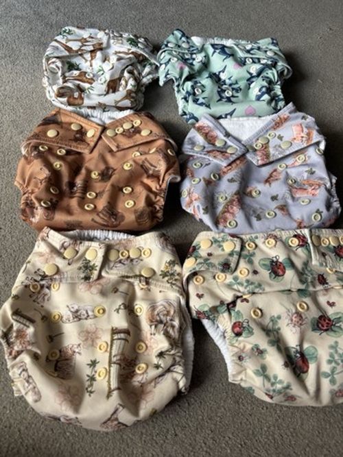 6x Little Lamb Reusable Nappies, One Size Adjustable Excellent Condition