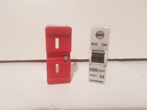 WYLEX  MCB, CIRCUIT BREAKERS TO REPLACE REWIRE FUSES + MINI TRIP, PLUG IN MCB — image 2