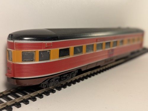 Athearn HO Scale Streamlined Observation Car Passenger Coach SP-2954