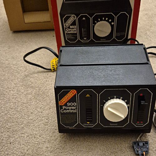 Hornby Power Control OO Analogue DC 12V Speed/Direction Controller R900 R902