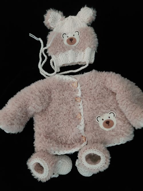 lillbees hand knitted beige cream  faux fur bear baby set jacket hat shoes 0/3m — image 10