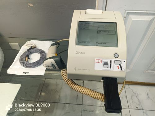 Siemens Bayer Clinitek Status Urine Analyser,  USB Dock & Barcode Scanner — image 7