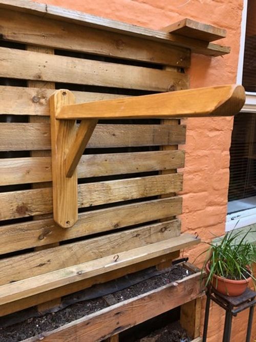 6 x Wooden Saddle Rack/Stand-Handmade Rustic Wall mounted Stable Tack Room Kit