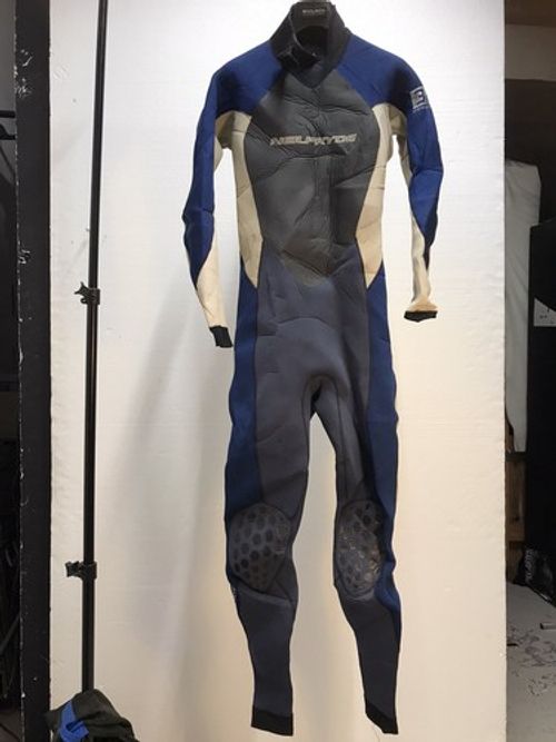 Neil Pryde wetsuit 5/3 3000 EURO ST / USA MT. Full Length. Long Sleeve