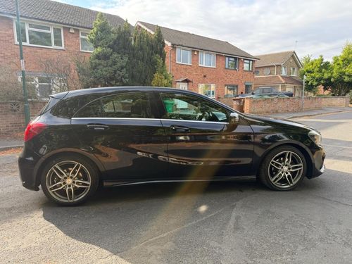 Mercedes Benz A Class A180d AMG Line 5dr Auto Hatchback Diesel Automatic2017 — image 7