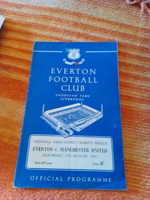 FA CHARITY SHIELD Everton v Manchester United 17th August 1963  (47)