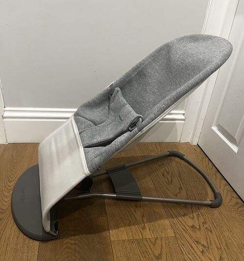 BabyBjörn Baby Bouncer  Bliss Baby Bjorn 3D jersey Seat Bouncing Chair  with toy — image 2