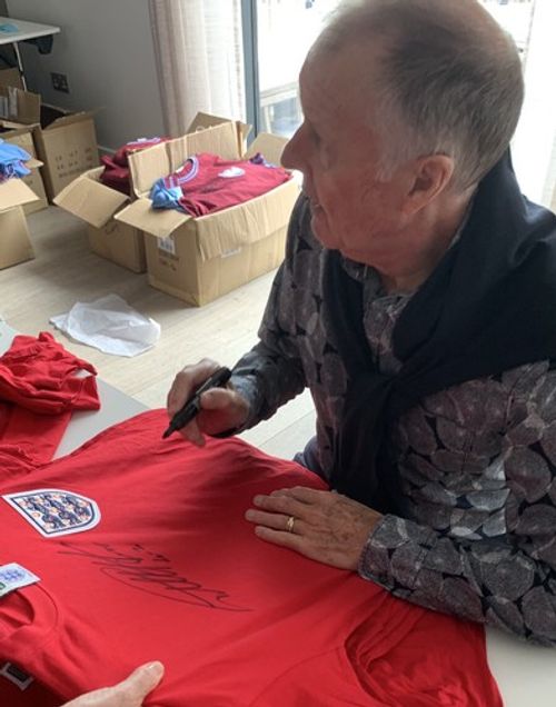 1966 England Shirt Signed SIR GEOFF HURST & Inscribed 4-2 with Certificate £149