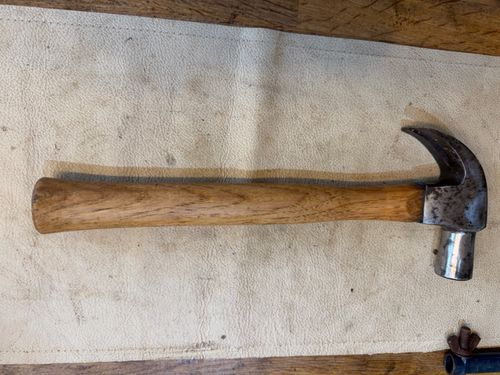 Vintage Stanley 20 oz Claw Hammer  Made in England  — image 8