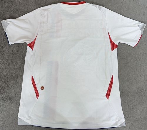 Authentic Umbro Olympique Lyonnais Home Shirt 2006/07 Size L — image 2